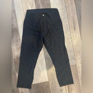 Lululemon align capris